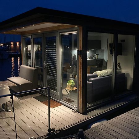 Houseboat De Amstel Hotel Monnickendam Ngoại thất bức ảnh