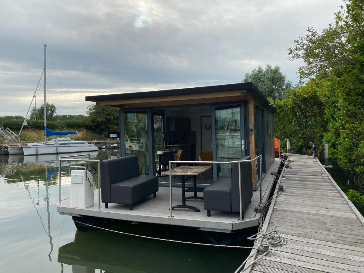 Houseboat De Amstel Hotel Monnickendam Ngoại thất bức ảnh
