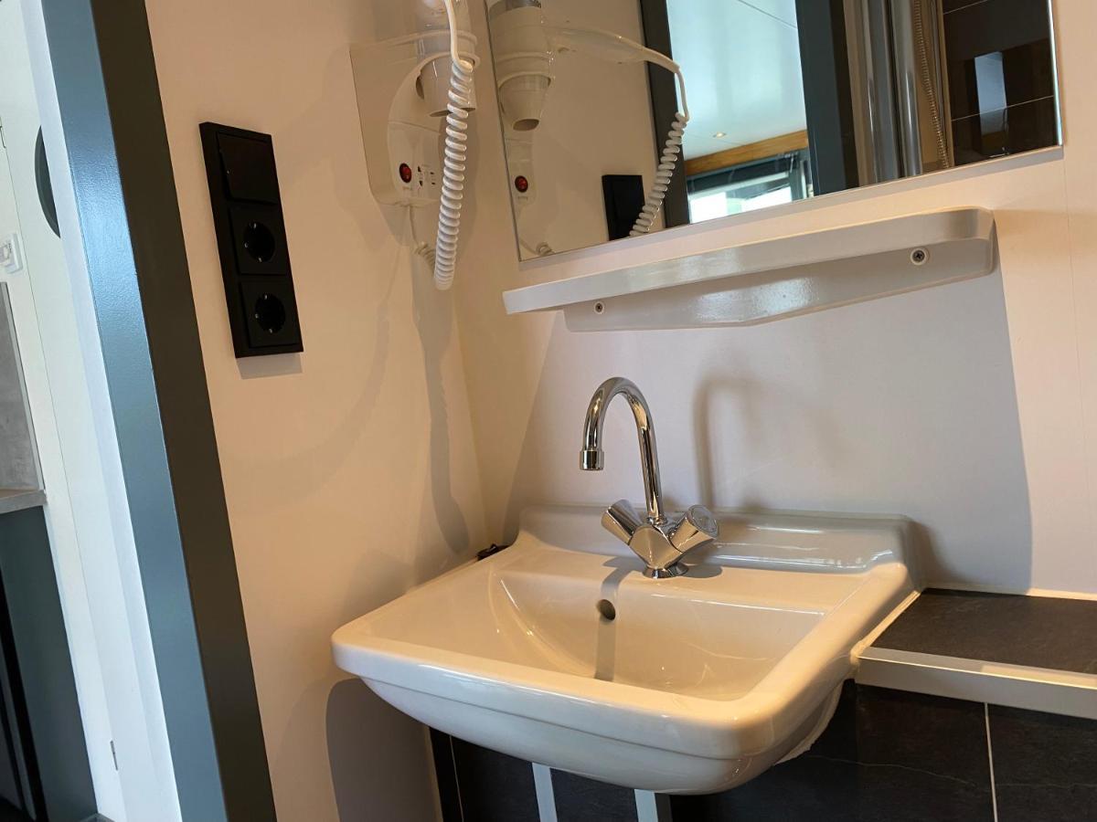 Houseboat De Amstel Hotel Monnickendam Ngoại thất bức ảnh