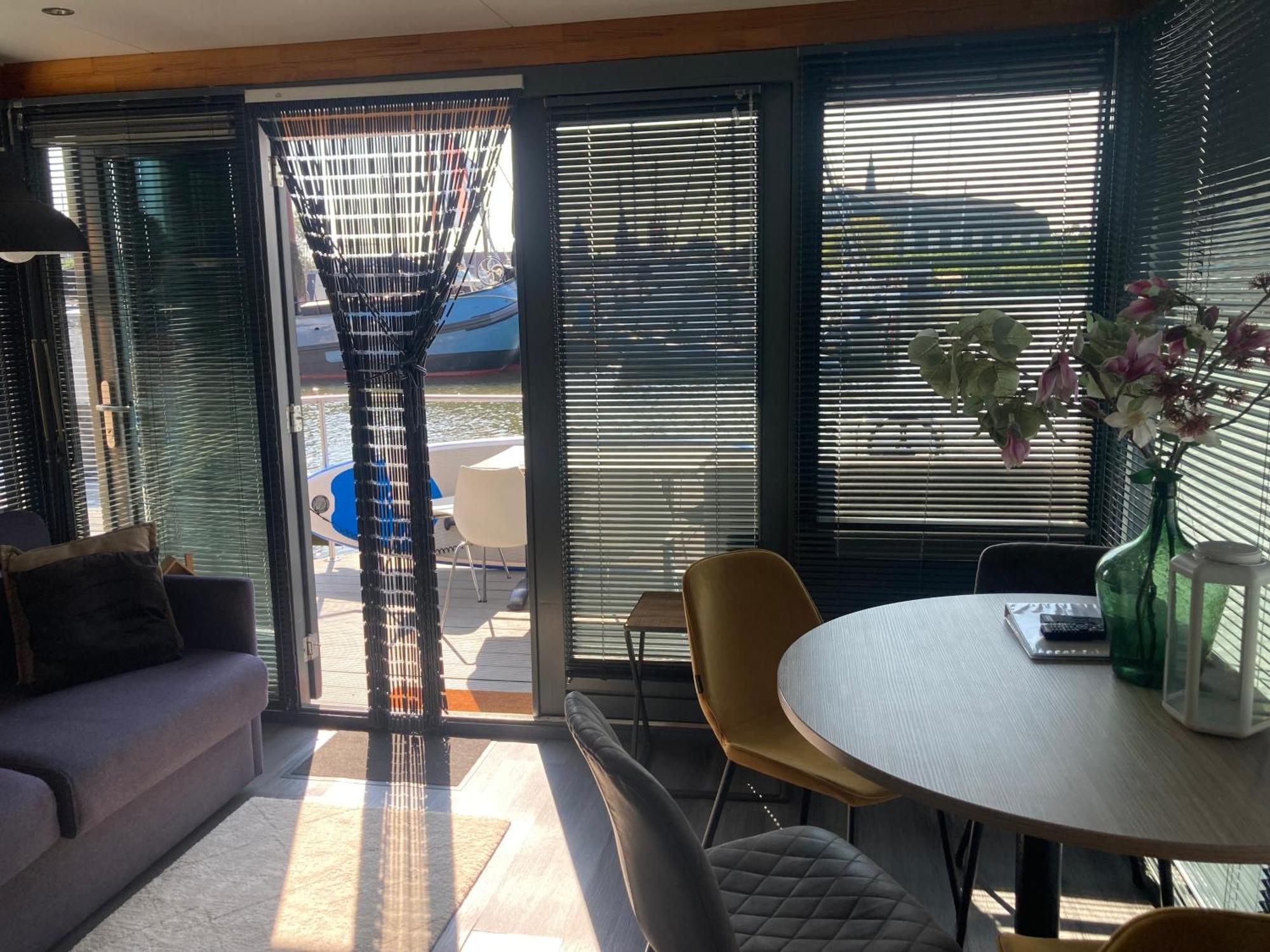 Houseboat De Amstel Hotel Monnickendam Ngoại thất bức ảnh
