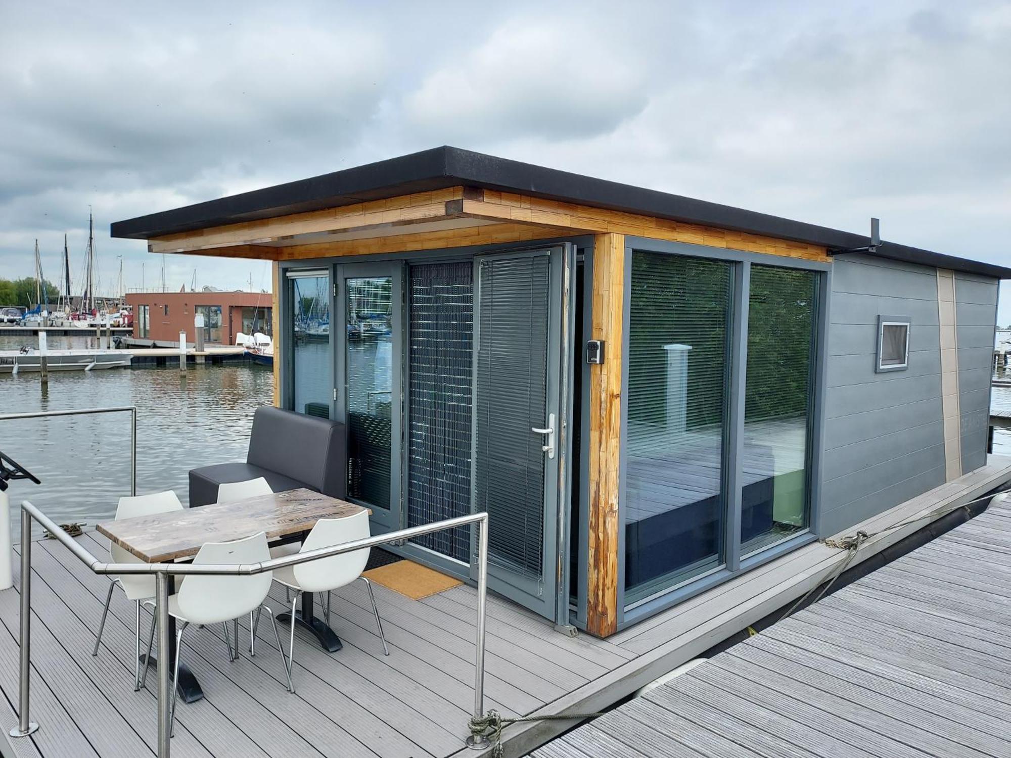 Houseboat De Amstel Hotel Monnickendam Ngoại thất bức ảnh